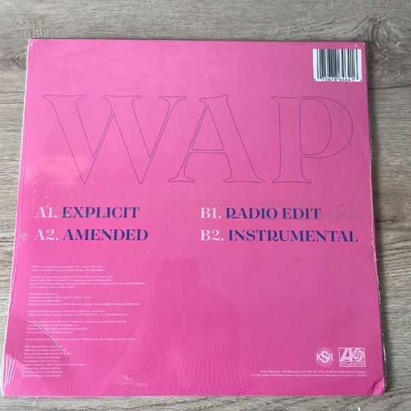 Cardi B Megan Thee Stallion WAP Signed Water Viny - Picture 2 of 3